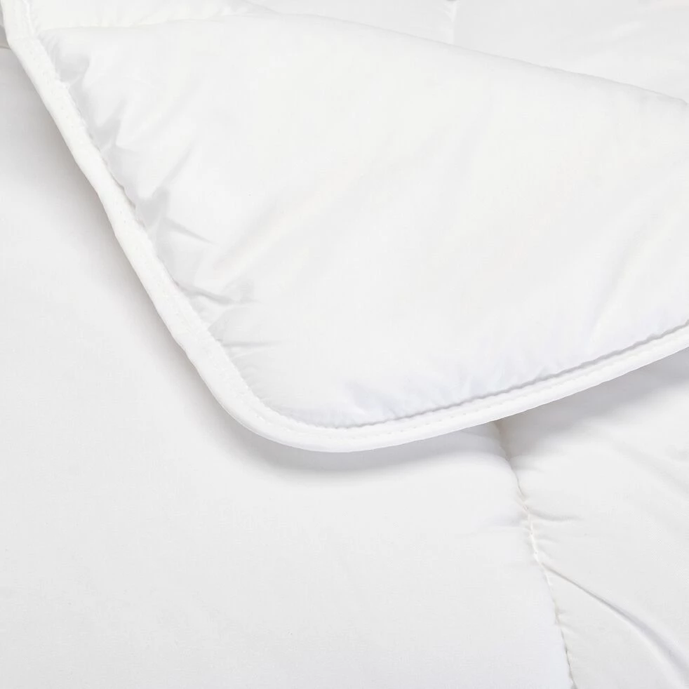 DORICE - Couette Tempérée Compressible 140x200cm 4 DORICE - Couette Tempérée Compressible 140x200cm – Image 2