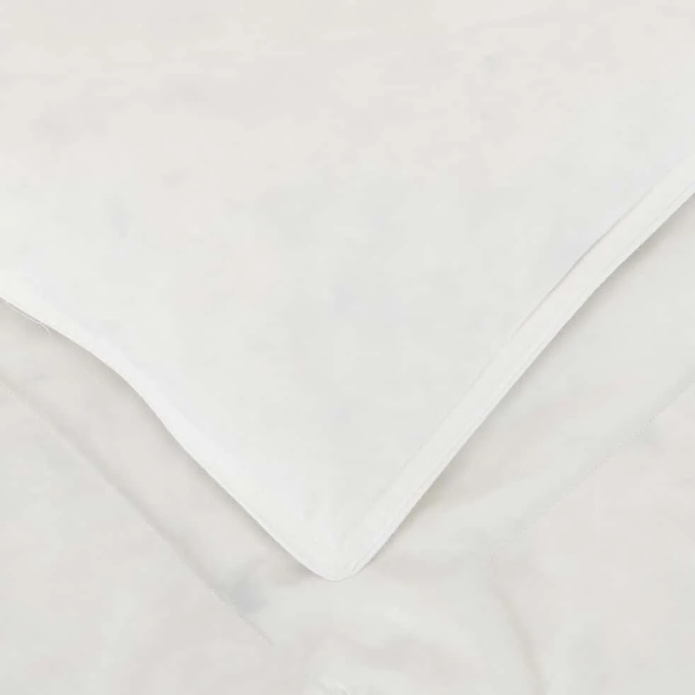 NAIA - Couette Tempérée En Duvet Et Plumettes De Canard - Blanc 240x220cm 4 NAIA - Couette Tempérée En Duvet Et Plumettes De Canard - Blanc 240x220cm – Image 2