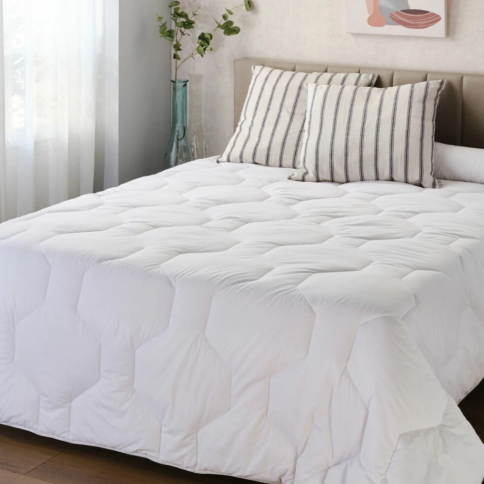 CAMILIA - Couette Tempérée Anti-acarien Thermorégulatrice - 140x200cm 3 CAMILIA - Couette Tempérée Anti-acarien Thermorégulatrice - 140x200cm