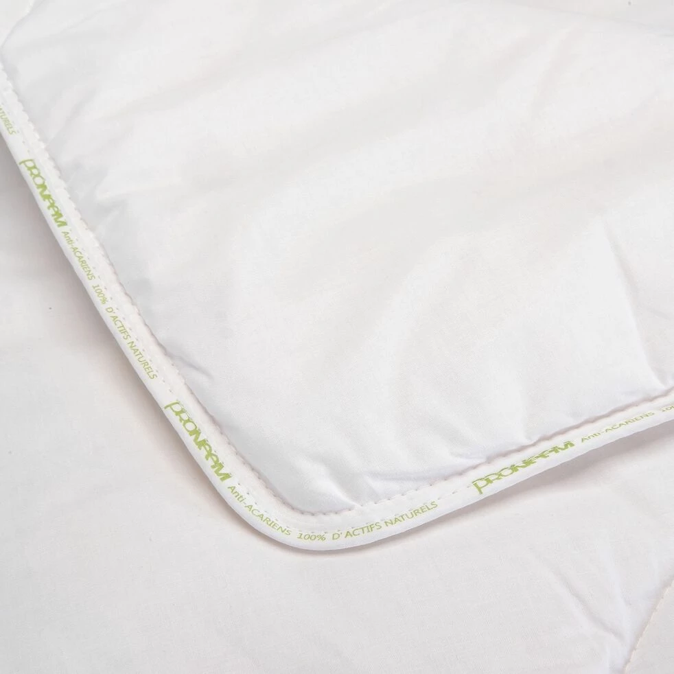 CAMILIA - Couette Tempérée Anti-acarien Thermorégulatrice - 140x200cm 5 CAMILIA - Couette Tempérée Anti-acarien Thermorégulatrice - 140x200cm – Image 3