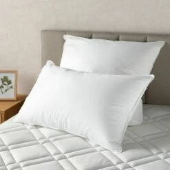 MOIRA - Oreiller Sensation à Mémoire De Forme - 65x65cm 7 MOIRA - Oreiller Sensation à Mémoire De Forme - 65x65cm -Doublures De Lit Soldes 2024 OREILLER MOIRA 27309575 A 1