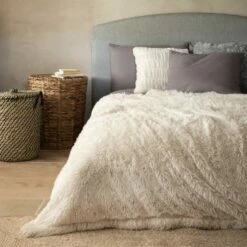 ELEC - Couvre-lit Imitation Fourrure En Polyester - Blanc 180x220cm -Doublures De Lit Soldes 2024 PLAID ELEC 26321349 A 1